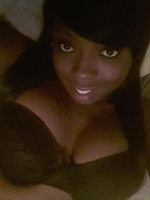 14P Kinky ebony pussies caught on cam while showing their tits and r