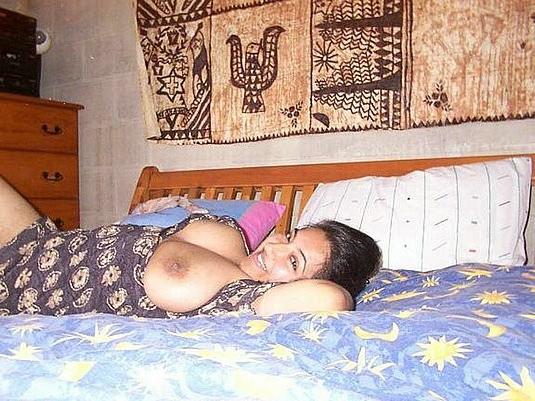 12P Big boobed girlfriends posing and masturbating