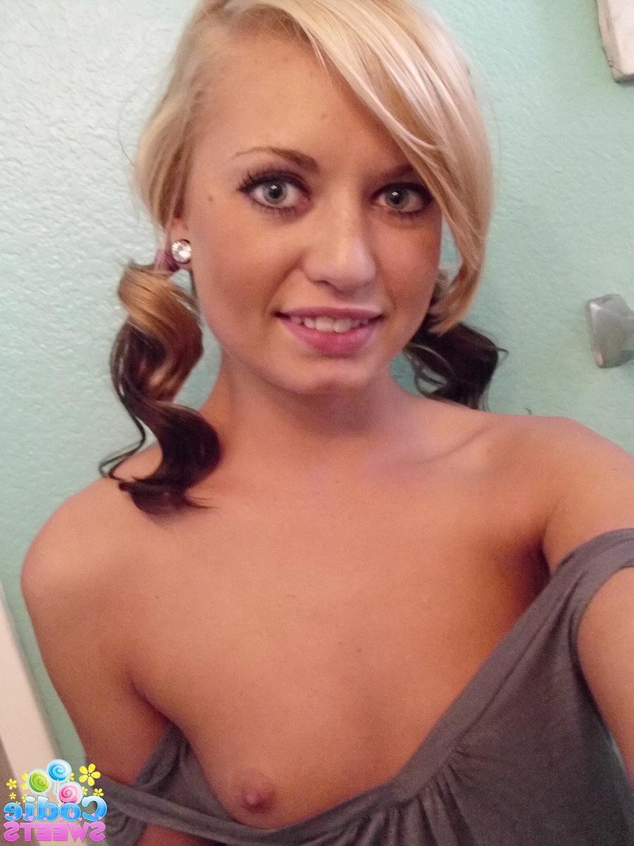 12P Perky blonde teen Codie Sweets takes selfshot pictures 