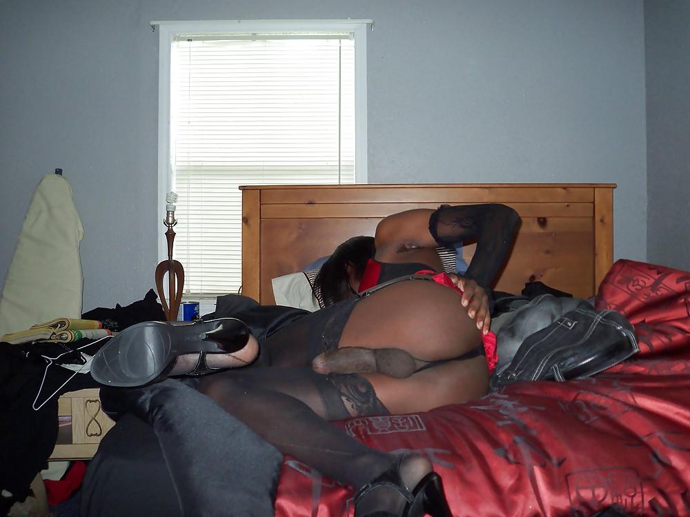 12P Massive Cock Black Shemale