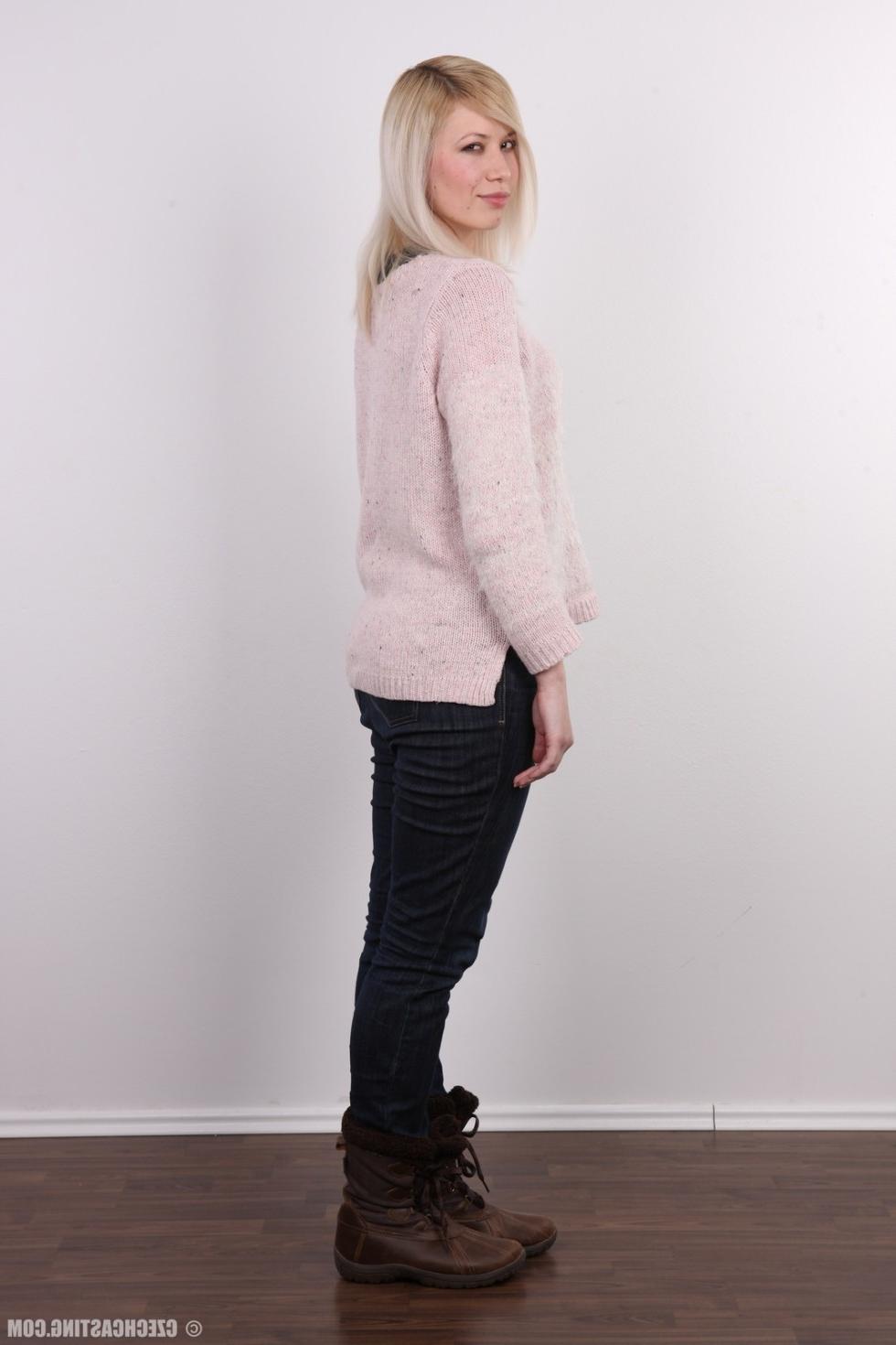 15P Amateur teen casting photos
