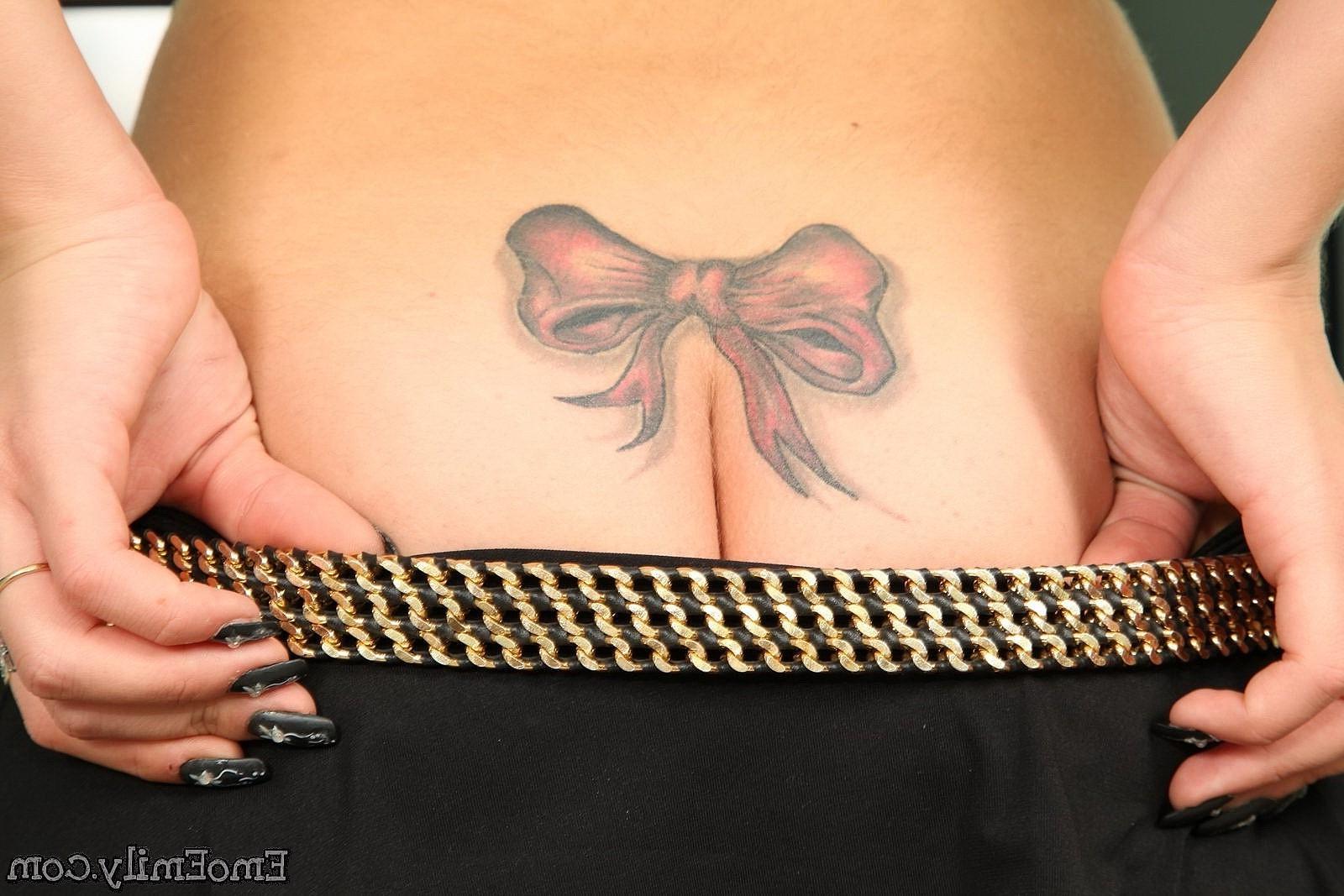 16P Naughty naked emo teen girl