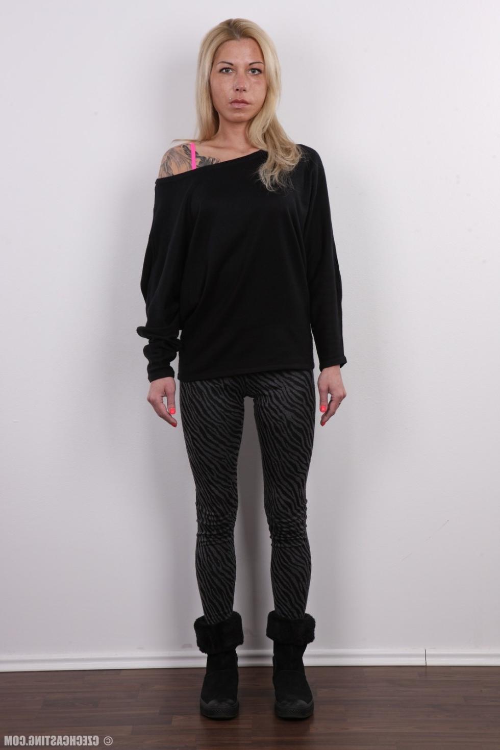 15P Tattooed blonde amateur wife poses
