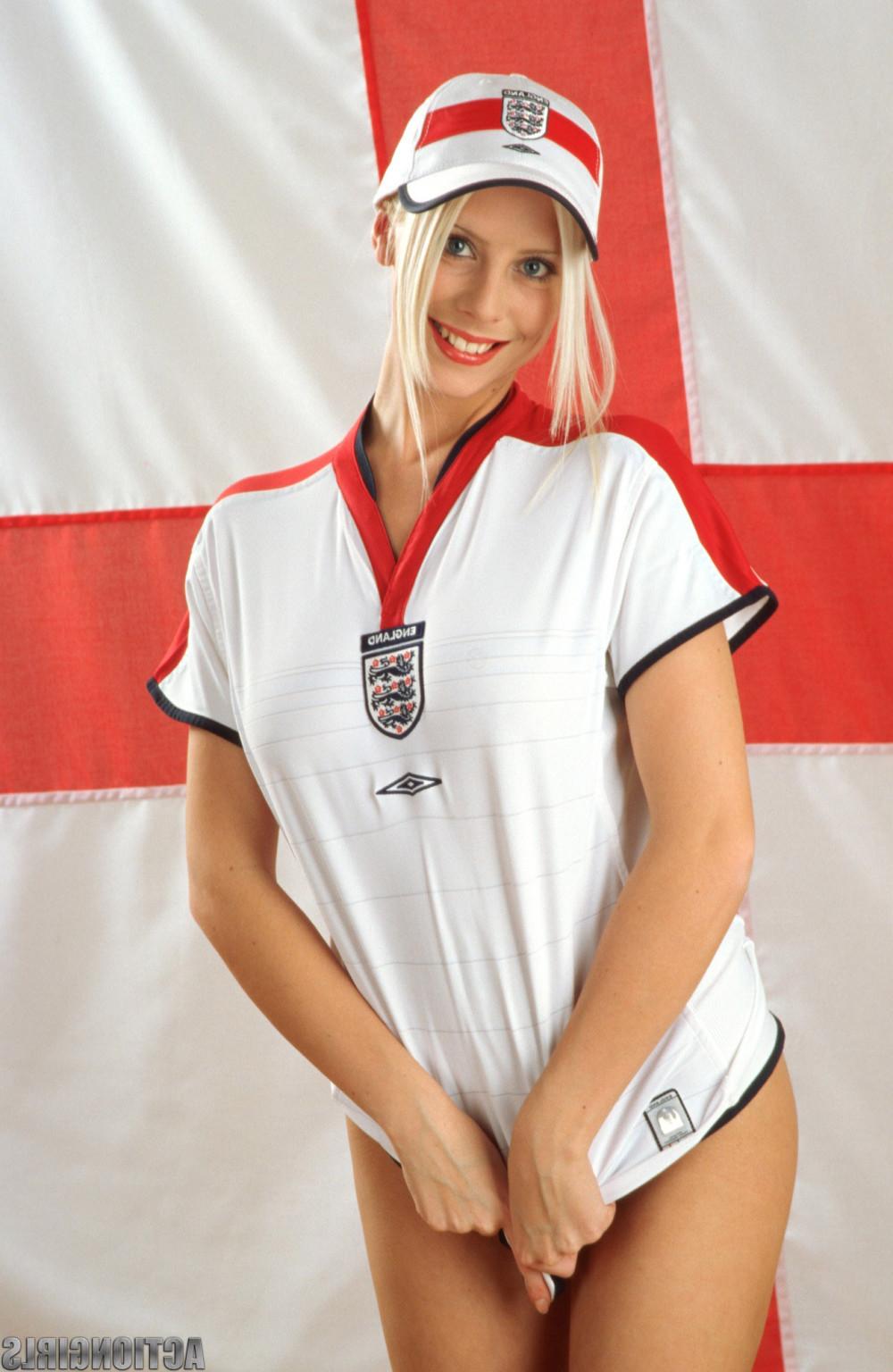 16P Exclusive Recruits Nicole Photos Actiongirlscom