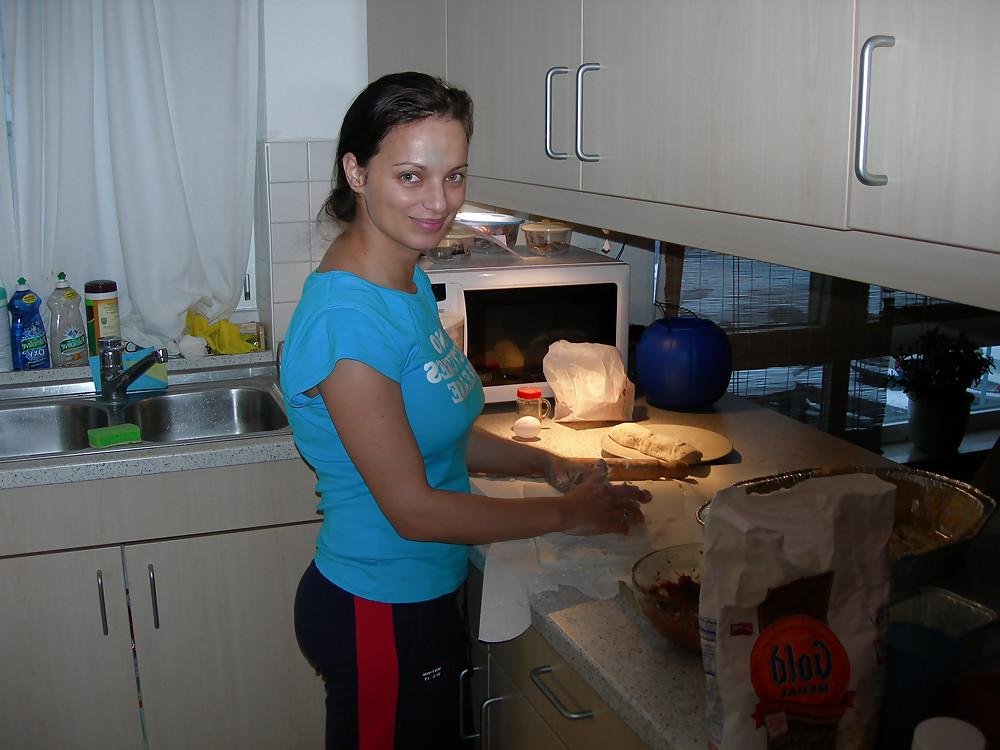 9P Sexiest Young Milf Ever
