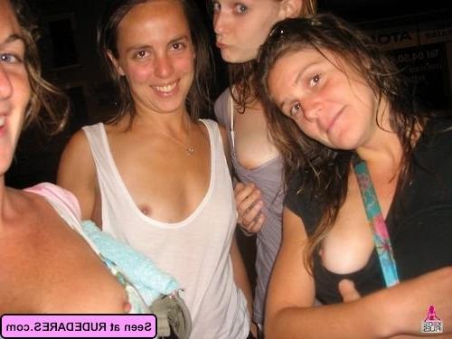 16P Showing off their tits