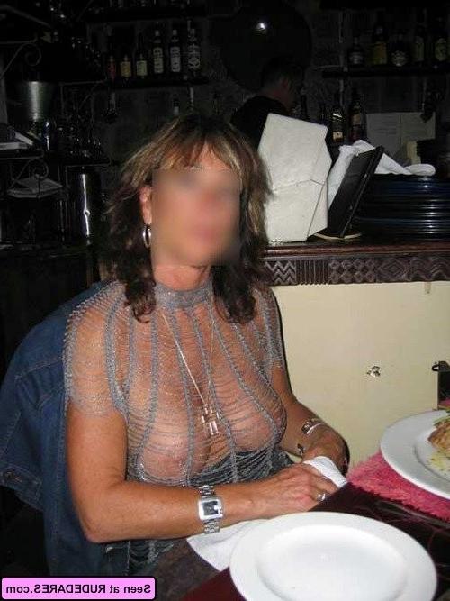 16P Nude women showing off