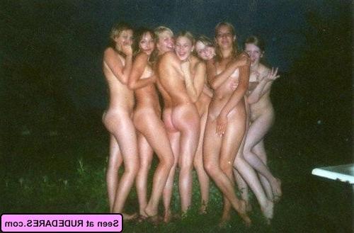 13P Flashing their naked bodies