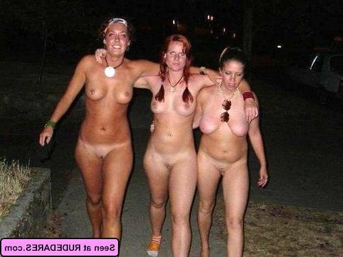 16P Sexy girlfriends in the raw