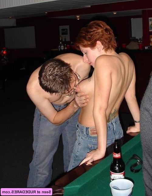 15P Naughty girls exposing themselves