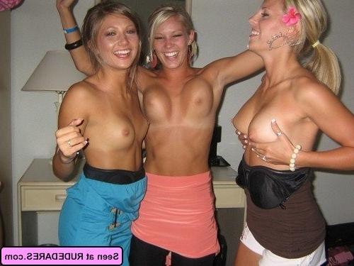 16P Exhibitionist girlfriends