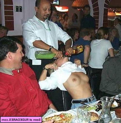 16P Girlfriends caught flashing