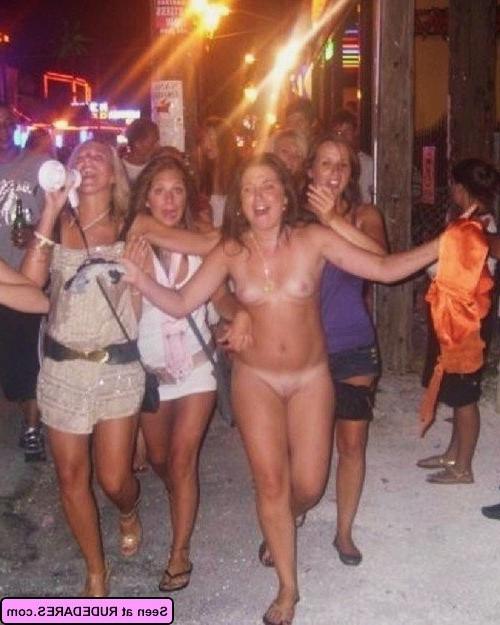 15P Naughty nudists