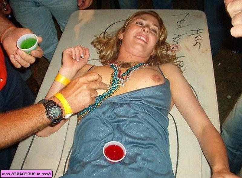 14P Girls love being naked