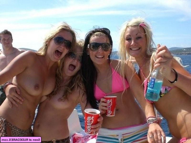 16P Exes caught naked