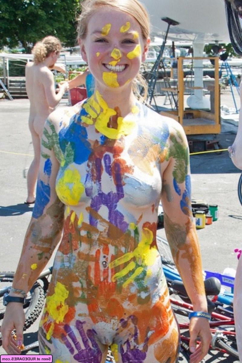 16P Exes caught naked