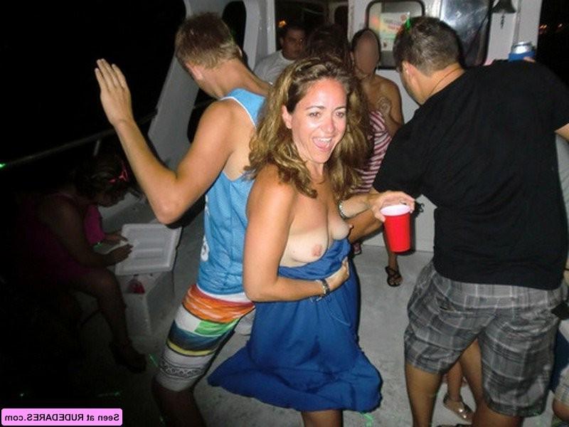 16P Girlfriends showing more than they should