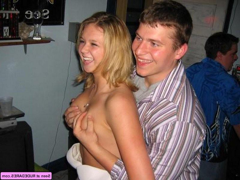 16P Undressed girlfriends