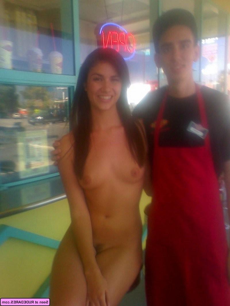 15P Hot girlfriends showing off their naked bodies