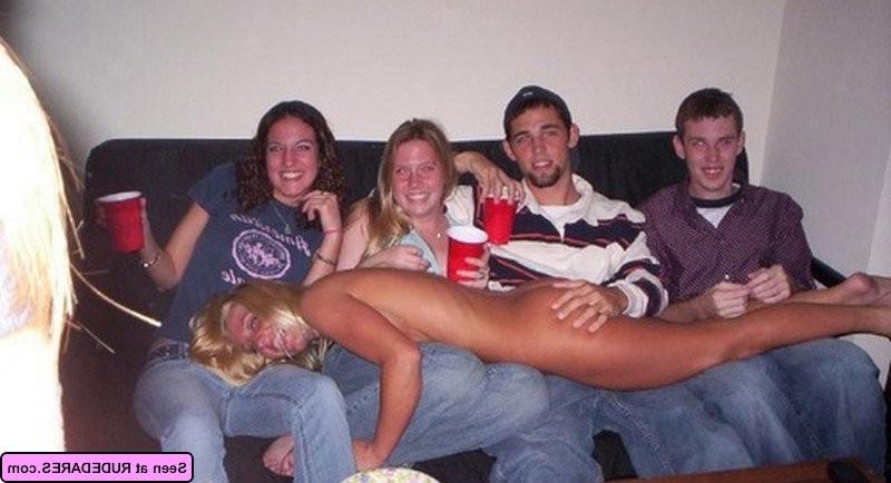 16P Female exhibitionists