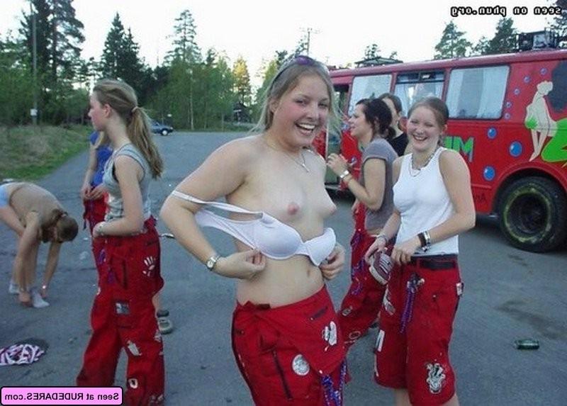 15P Some girls prefer to be nude all the time