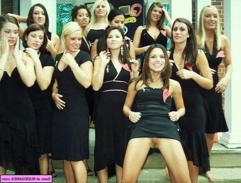 15P All girls are exhibitionists
