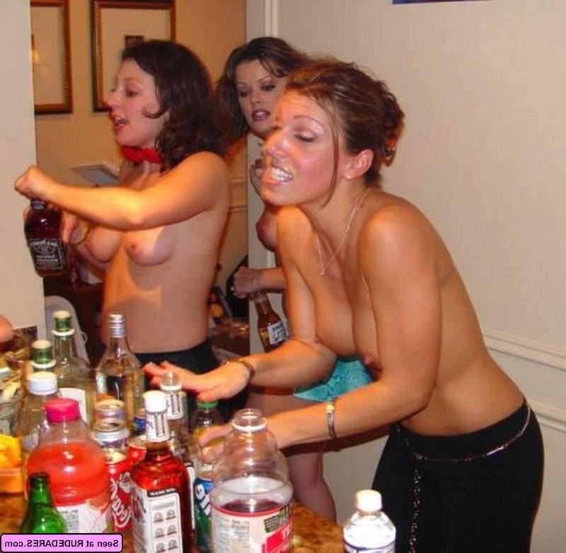 16P Nudists hate clothes