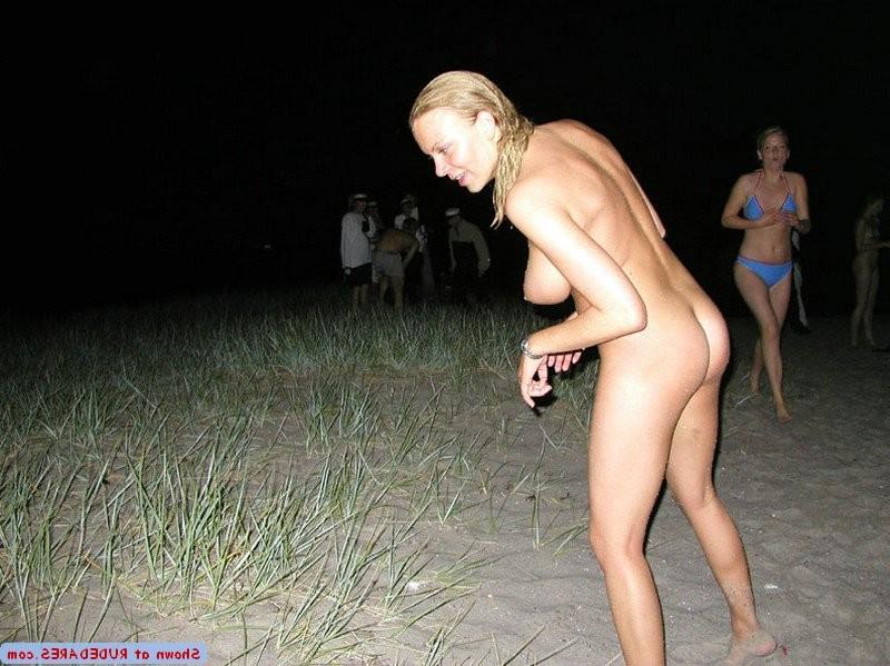 14P Revealing in public
