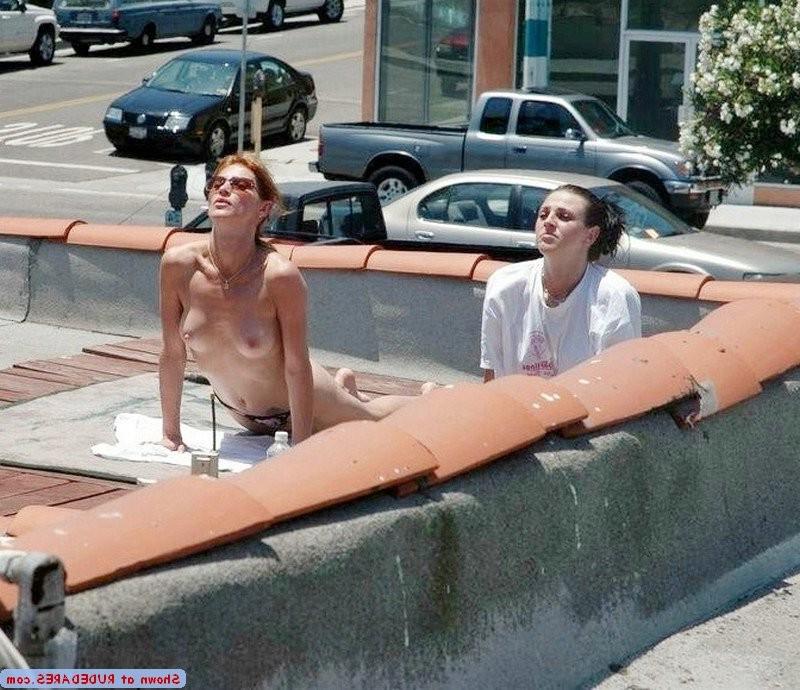 13P Babes naked in public