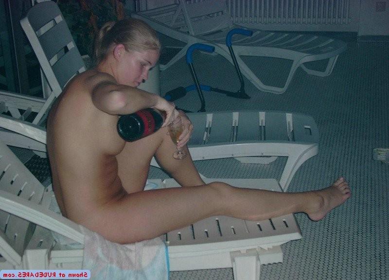 13P Babes naked in public