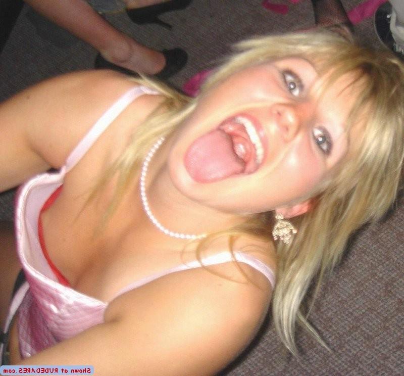 15P Boob downblouse