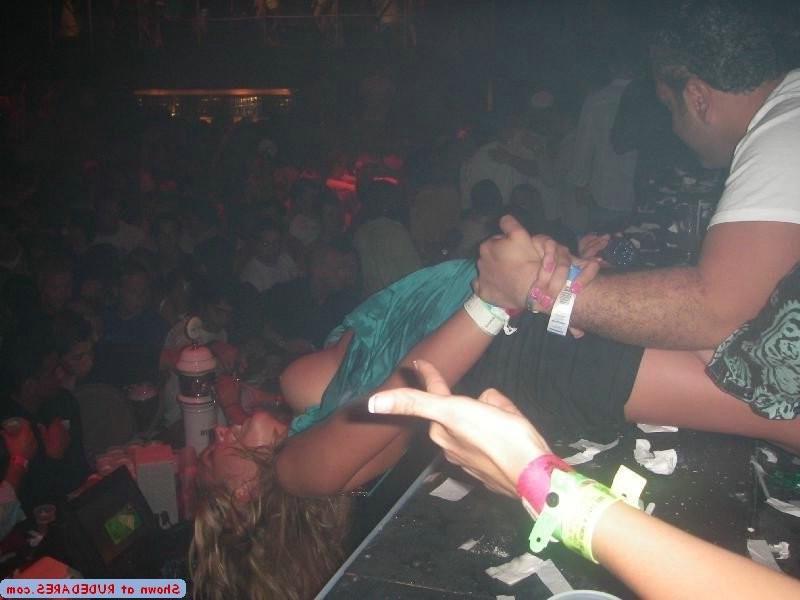 15P Boob downblouse