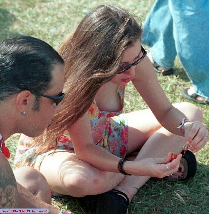 15P Tits escaping