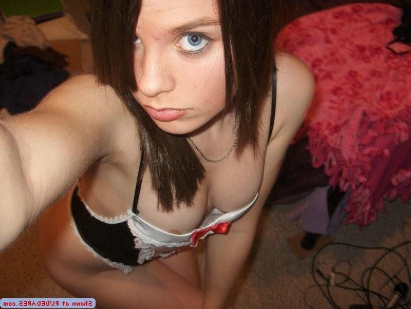 15P Tits escaping