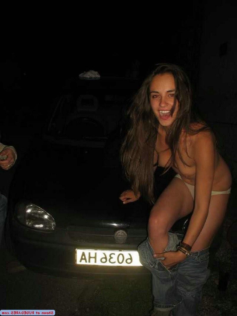 15P Real amateurs caught undressed