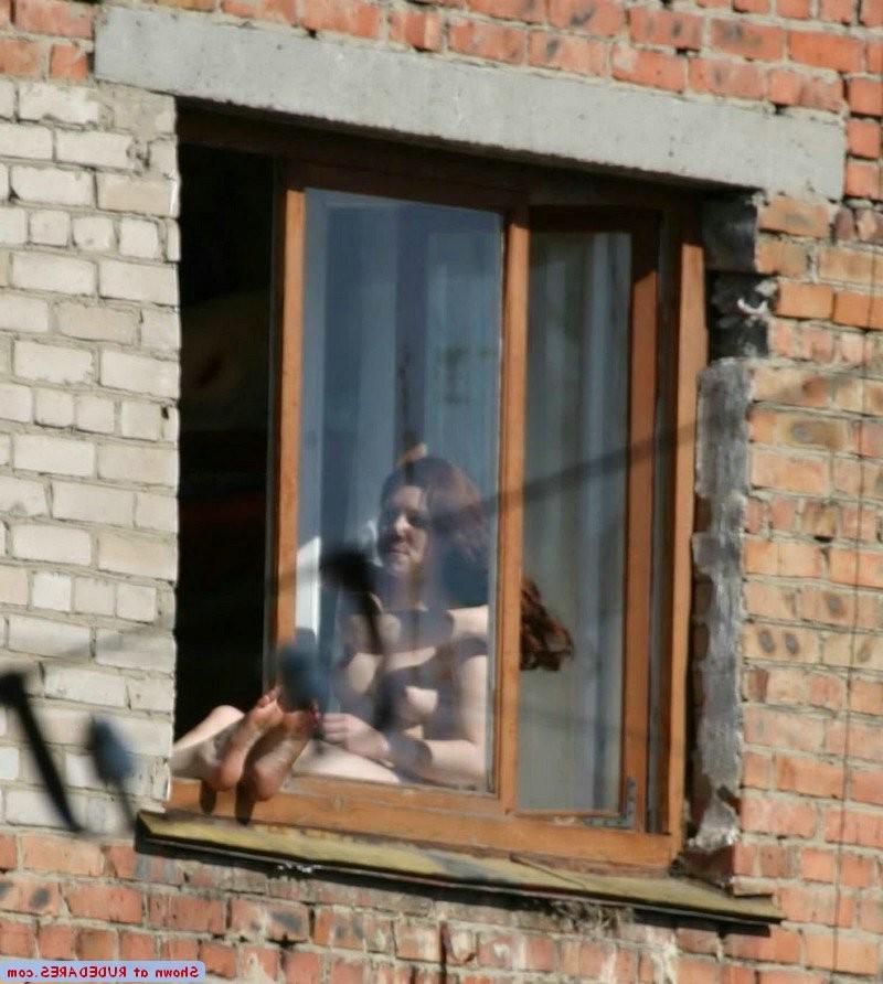 15P Genuine amateur girls caught naked