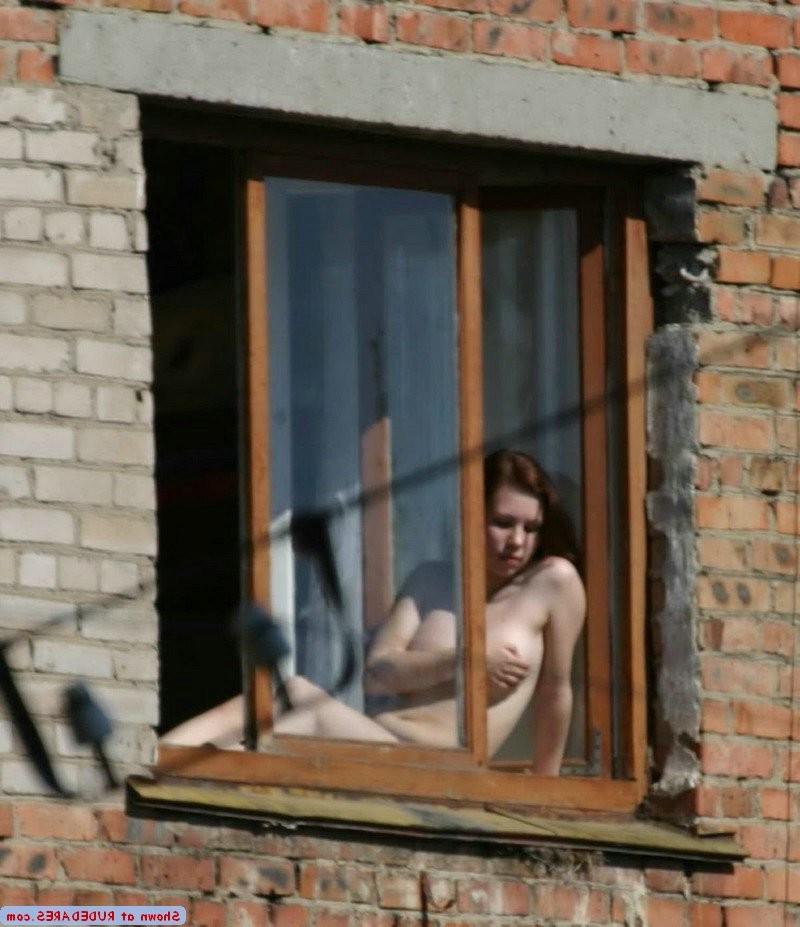 15P Genuine amateur girls caught naked