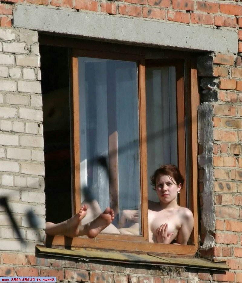 15P Genuine amateur girls caught naked