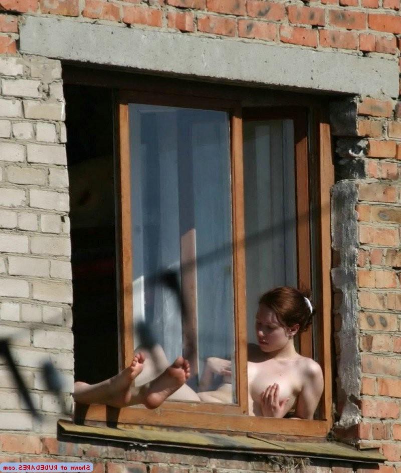 15P Genuine amateur girls caught naked