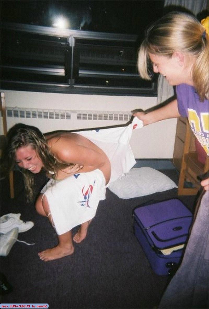 14P Real girls caught nude