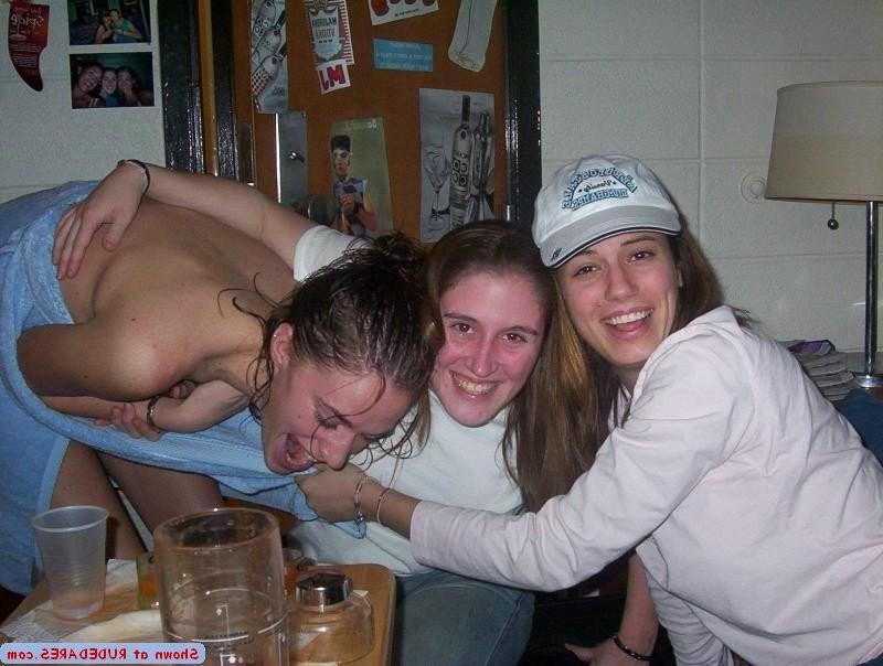 15P Embarrassed at being seen naked