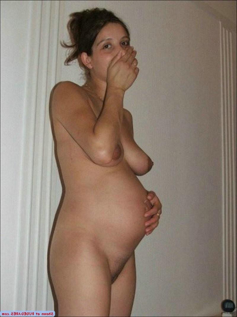 15P Discovered nude