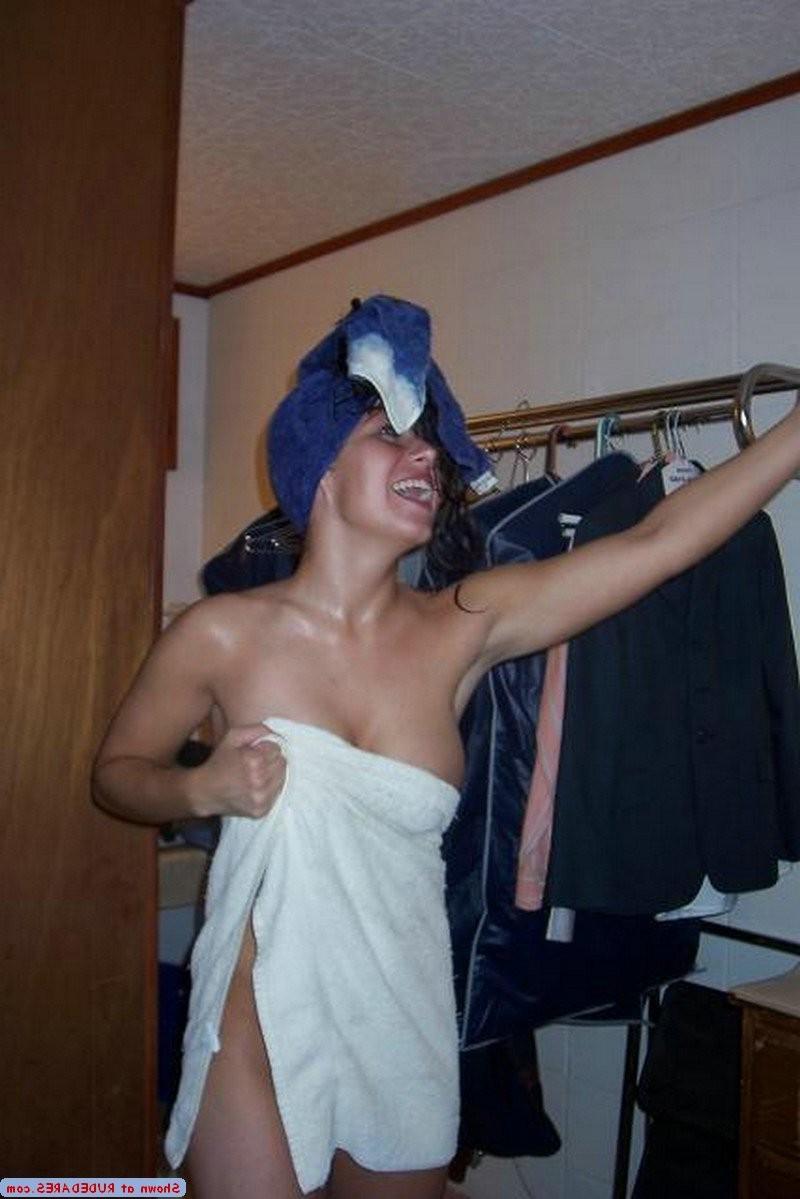 15P Girlfriends exposing themselves