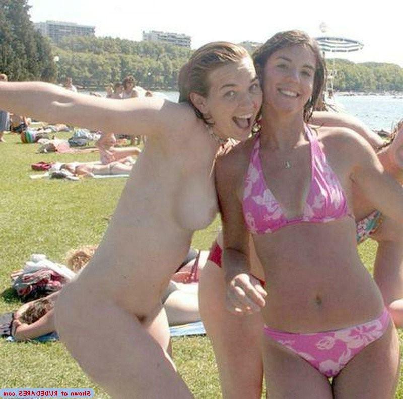 15P GFs showing nudity