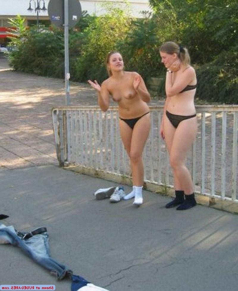 15P I didnt expect to see nudity