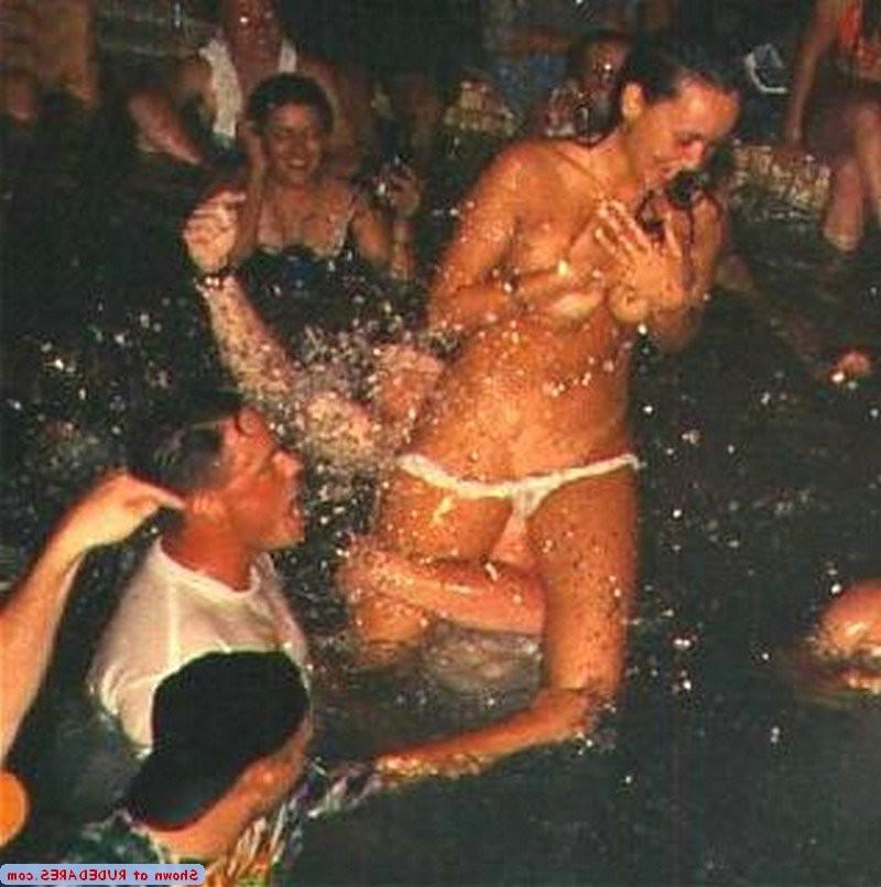 15P Unexpected female exposure