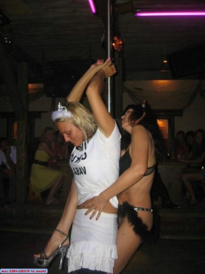 15P Exposed female exhibitionists