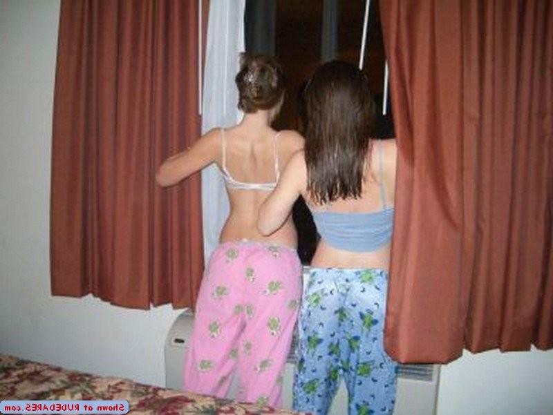 15P Exposed naked girlfriends