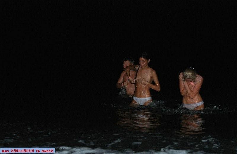 14P Candid photos of girls naked