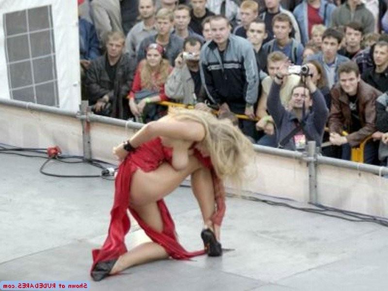 15P Exposed candid nudity